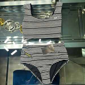 👙NIKE Women’s Swim Bikini👙